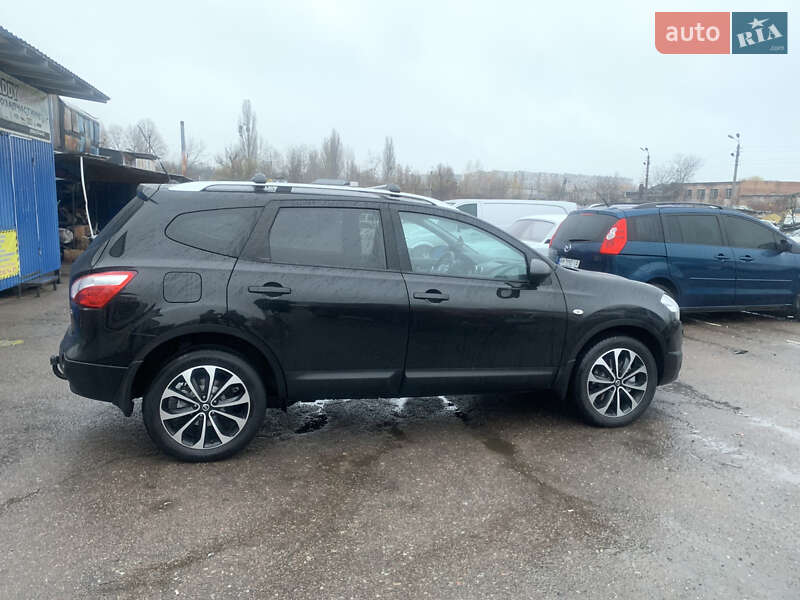 Внедорожник / Кроссовер Nissan Qashqai+2 2011 в Житомире