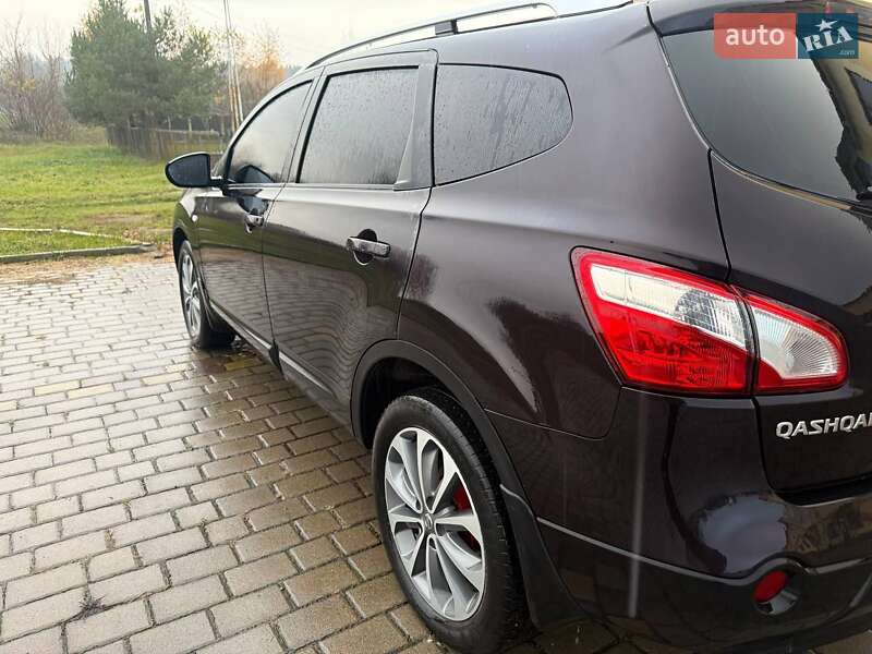 Позашляховик / Кросовер Nissan Qashqai+2 2010 в Бродах