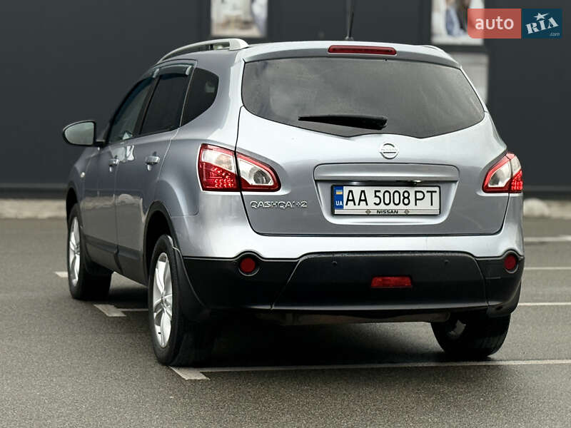 Внедорожник / Кроссовер Nissan Qashqai+2 2012 в Киеве
