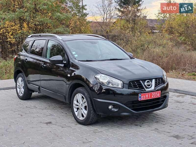 Позашляховик / Кросовер Nissan Qashqai+2 2011 в Стрию