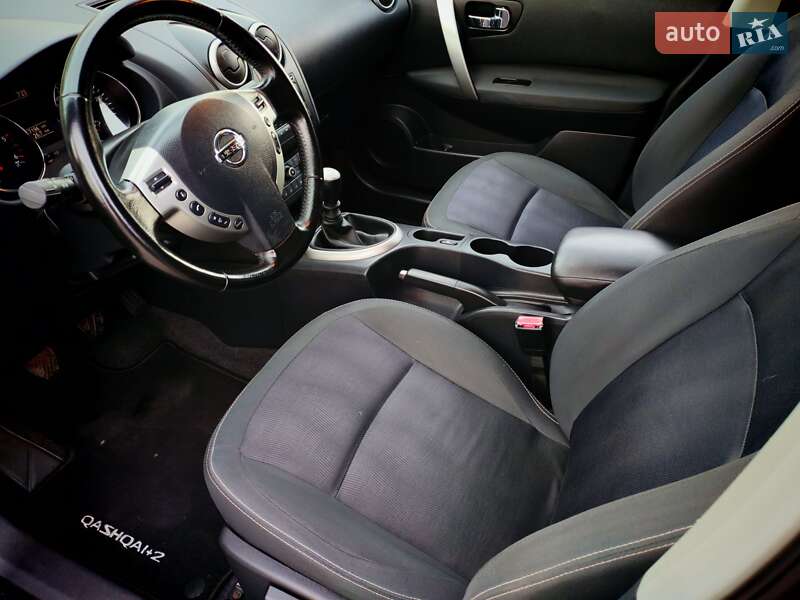 Позашляховик / Кросовер Nissan Qashqai+2 2011 в Стрию