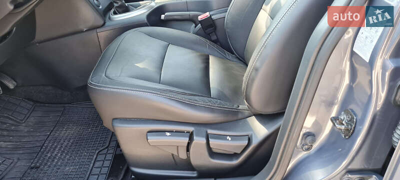 Внедорожник / Кроссовер Nissan Qashqai+2 2009 в Виннице фото 18 Внедорожник / Кроссовер Nissan Qashqai+2 2009 в Виннице