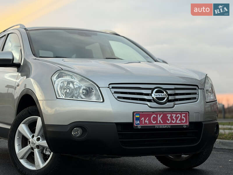 Позашляховик / Кросовер Nissan Qashqai+2 2010 в Вінниці