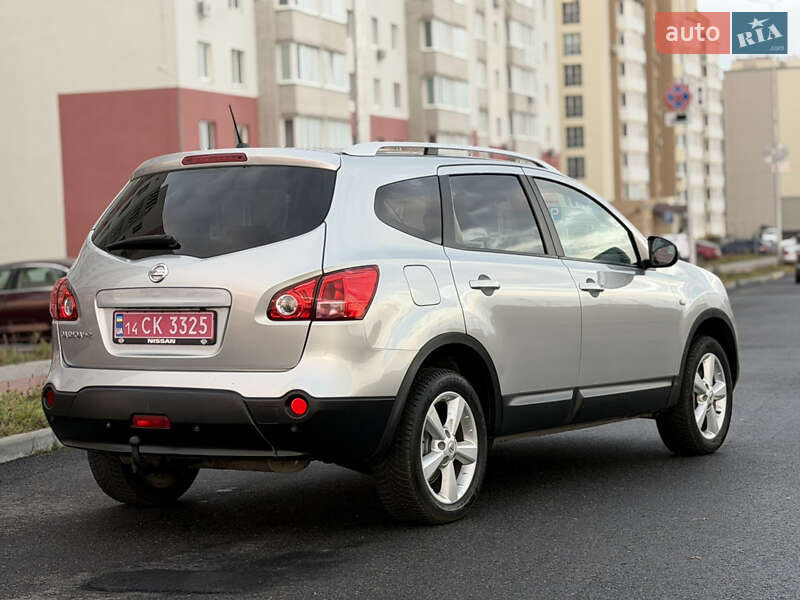 Позашляховик / Кросовер Nissan Qashqai+2 2010 в Вінниці