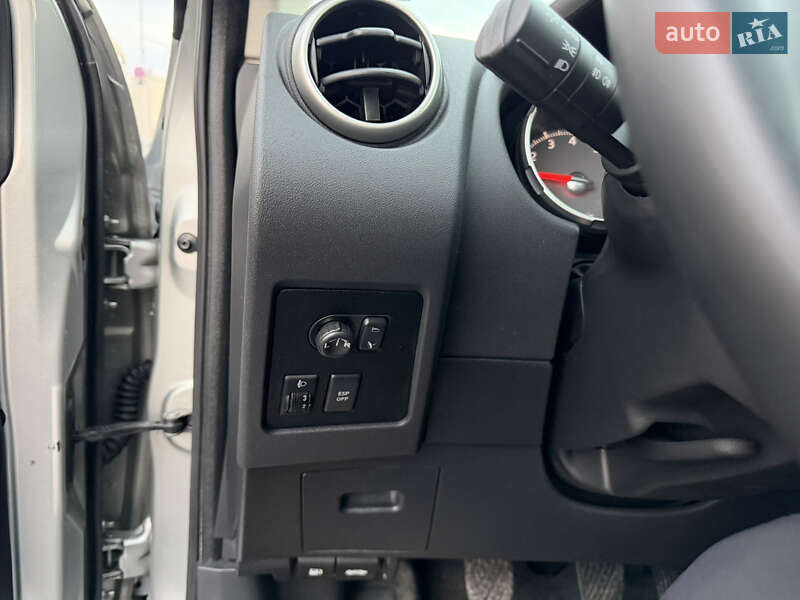 Позашляховик / Кросовер Nissan Qashqai+2 2010 в Вінниці