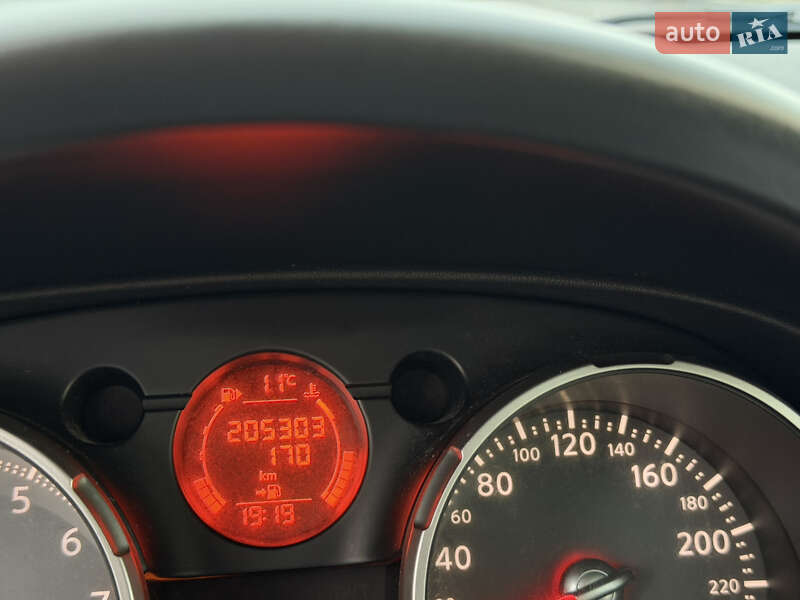 Позашляховик / Кросовер Nissan Qashqai+2 2010 в Вінниці