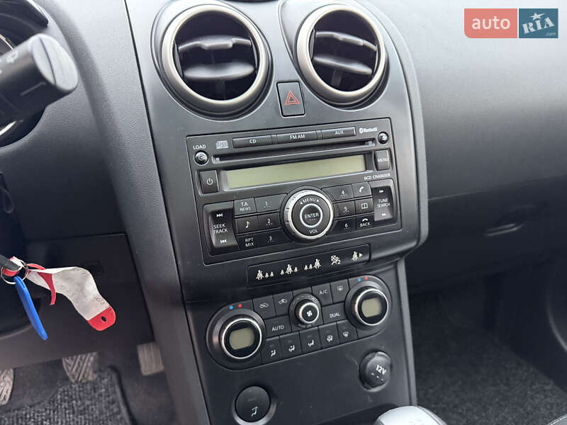 Позашляховик / Кросовер Nissan Qashqai+2 2010 в Вінниці