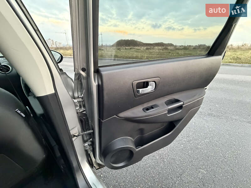 Позашляховик / Кросовер Nissan Qashqai+2 2010 в Вінниці