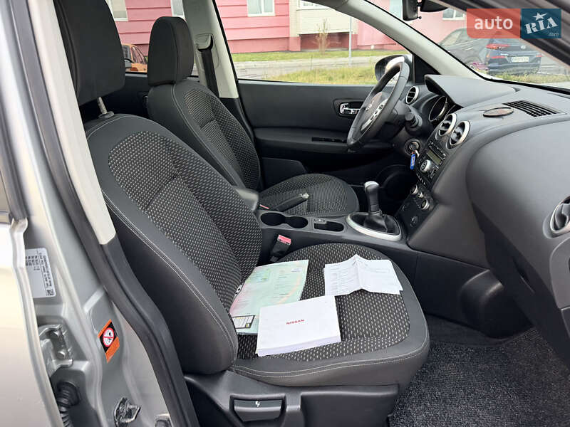 Позашляховик / Кросовер Nissan Qashqai+2 2010 в Вінниці