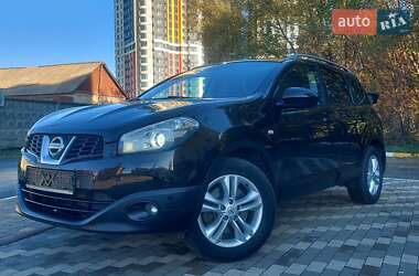 Позашляховик / Кросовер Nissan Qashqai+2 2012 в Києві