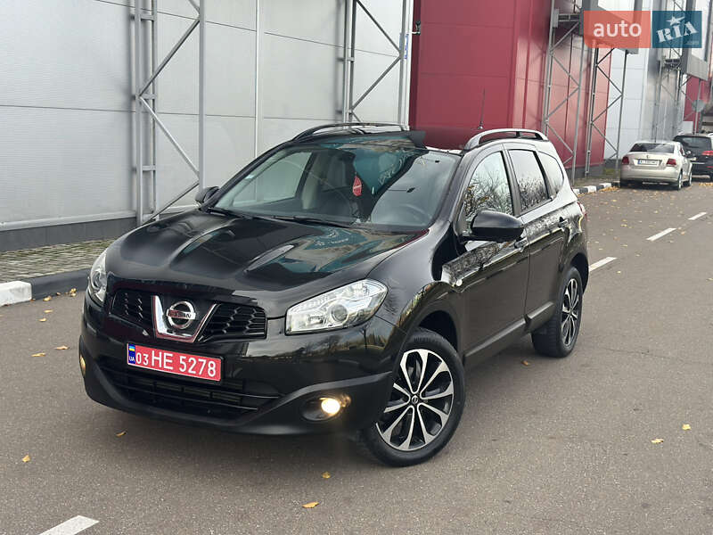 Внедорожник / Кроссовер Nissan Qashqai+2 2013 в Киеве