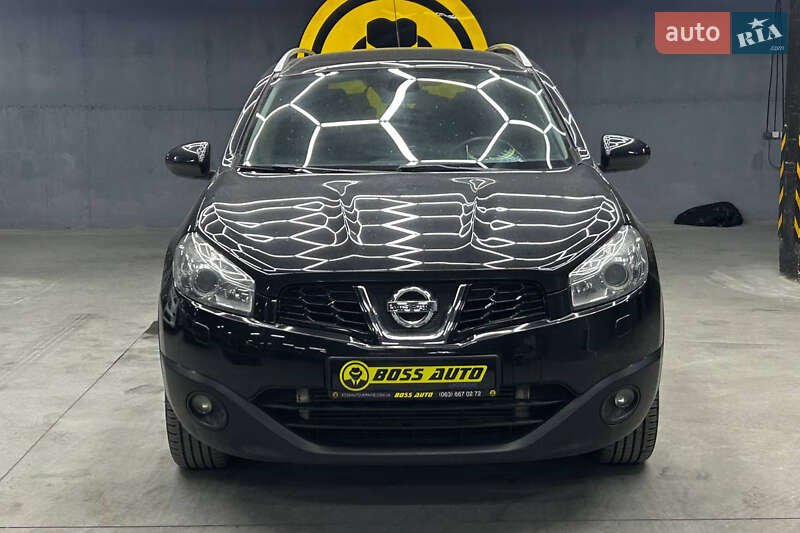 Внедорожник / Кроссовер Nissan Qashqai+2 2010 в Черновцах