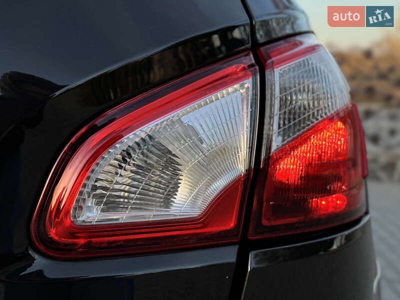 Внедорожник / Кроссовер Nissan Qashqai+2 2012 в Дрогобыче фото 33 Внедорожник / Кроссовер Nissan Qashqai+2 2012 в Дрогобыче