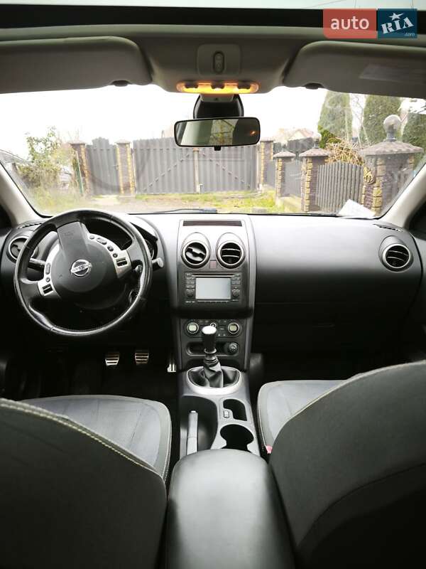Позашляховик / Кросовер Nissan Qashqai+2 2010 в Львові фото 24 Позашляховик / Кросовер Nissan Qashqai+2 2010 в Львові