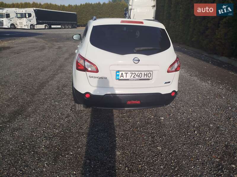 Внедорожник / Кроссовер Nissan Qashqai+2 2013 в Ивано-Франковске фото 7 Внедорожник / Кроссовер Nissan Qashqai+2 2013 в Ивано-Франковске