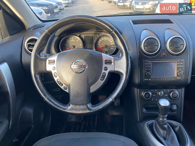 Внедорожник / Кроссовер Nissan Qashqai+2 2011 в Полтаве