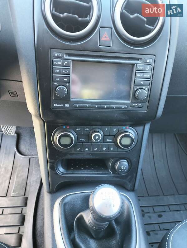 Внедорожник / Кроссовер Nissan Qashqai+2 2010 в Каменском фото 56 Внедорожник / Кроссовер Nissan Qashqai+2 2010 в Каменском