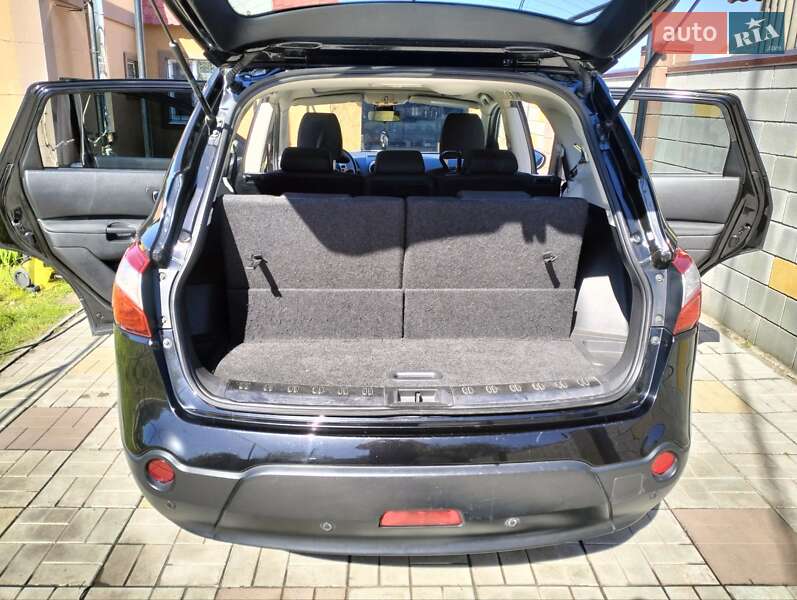 Внедорожник / Кроссовер Nissan Qashqai+2 2010 в Каменском фото 3 Внедорожник / Кроссовер Nissan Qashqai+2 2010 в Каменском