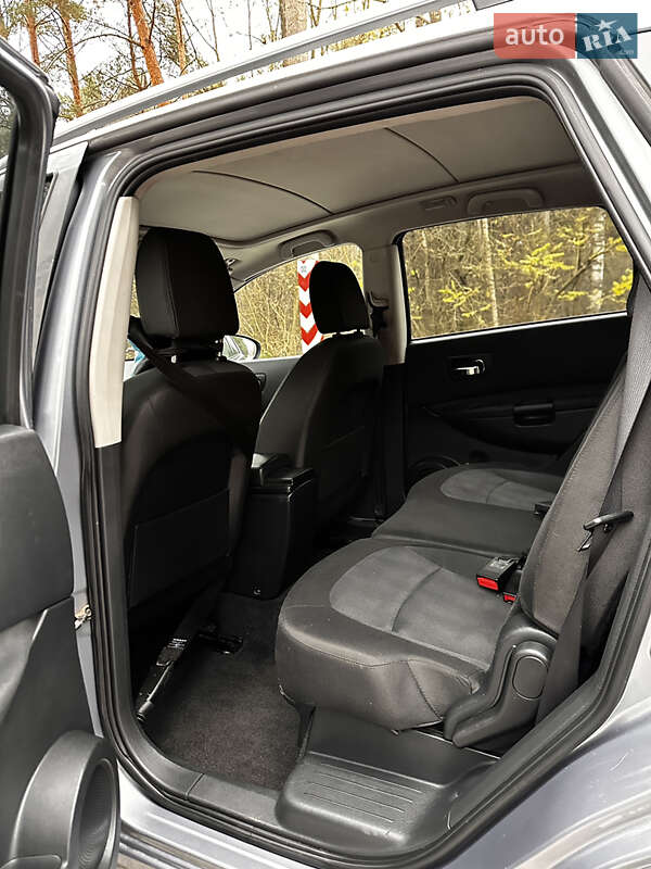 Внедорожник / Кроссовер Nissan Qashqai+2 2010 в Славуте