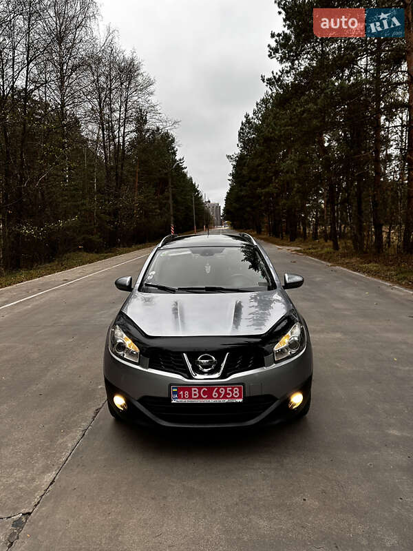 Внедорожник / Кроссовер Nissan Qashqai+2 2010 в Славуте