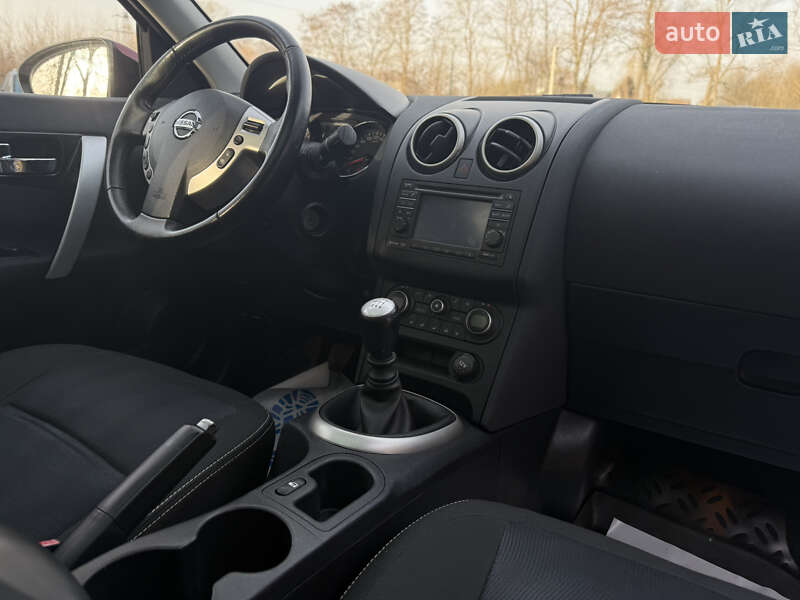 Внедорожник / Кроссовер Nissan Qashqai+2 2011 в Ивано-Франковске