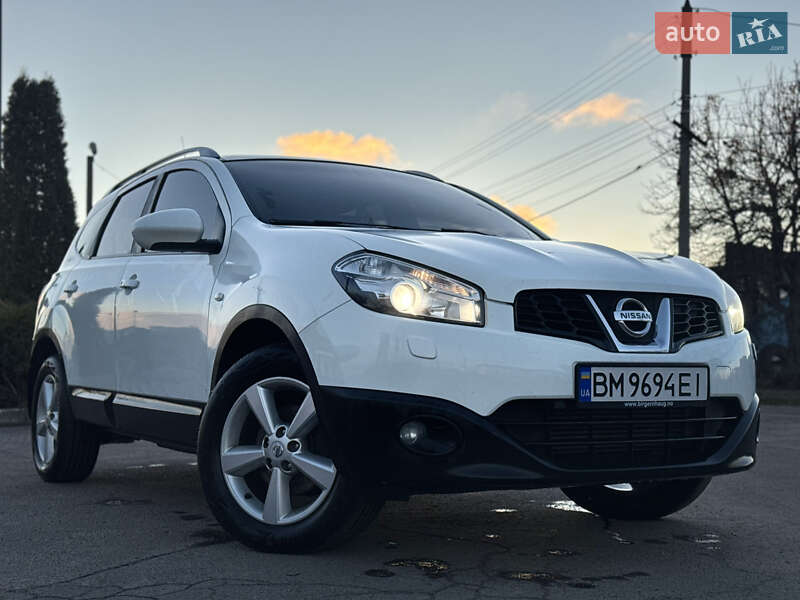 Nissan Qashqai+2 2011