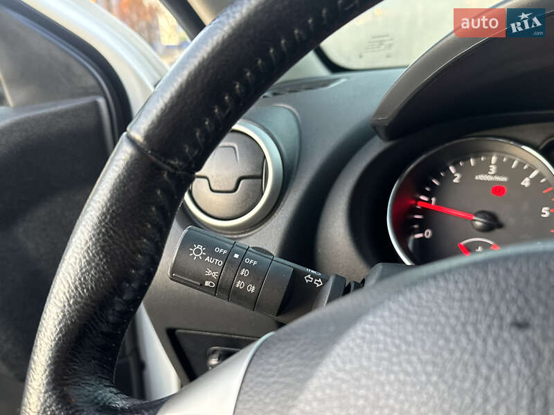 Позашляховик / Кросовер Nissan Qashqai+2 2011 в Сумах