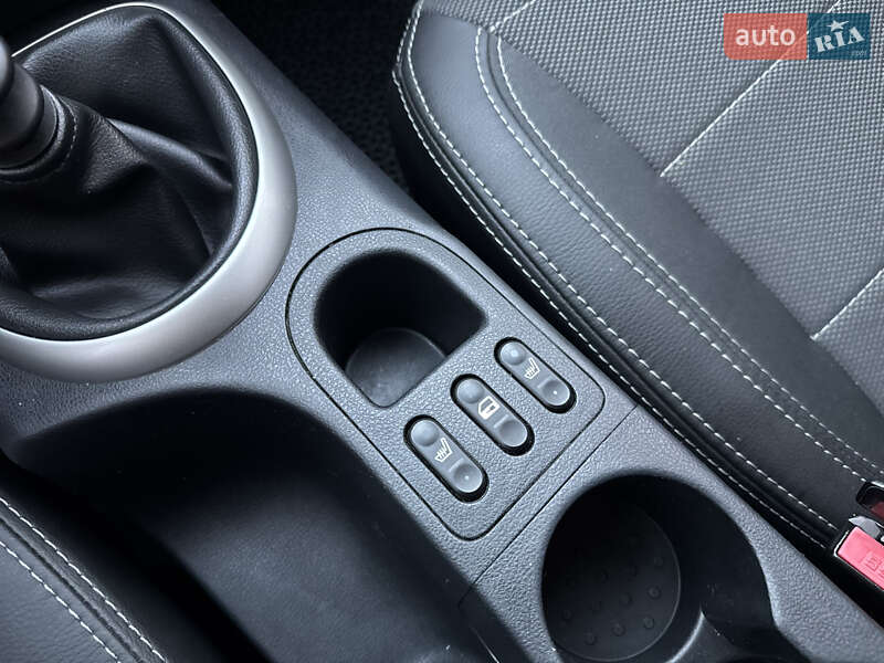 Позашляховик / Кросовер Nissan Qashqai+2 2011 в Сумах