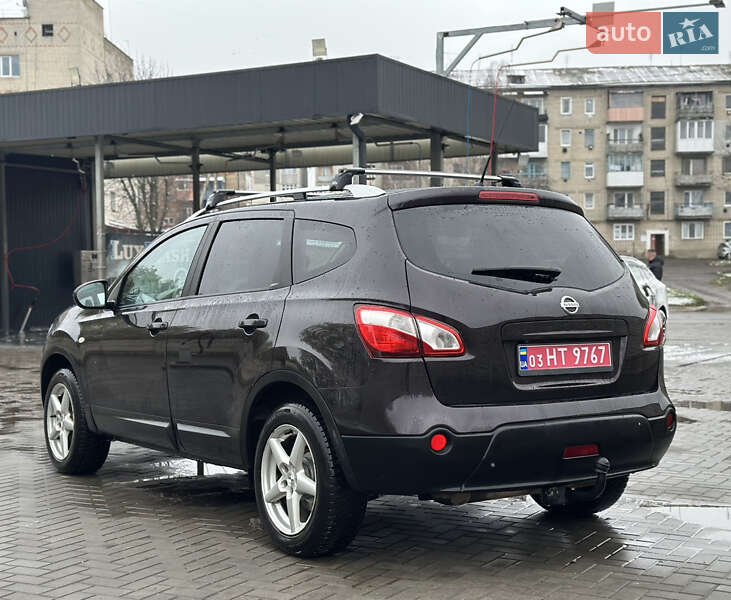 Внедорожник / Кроссовер Nissan Qashqai+2 2010 в Луцке