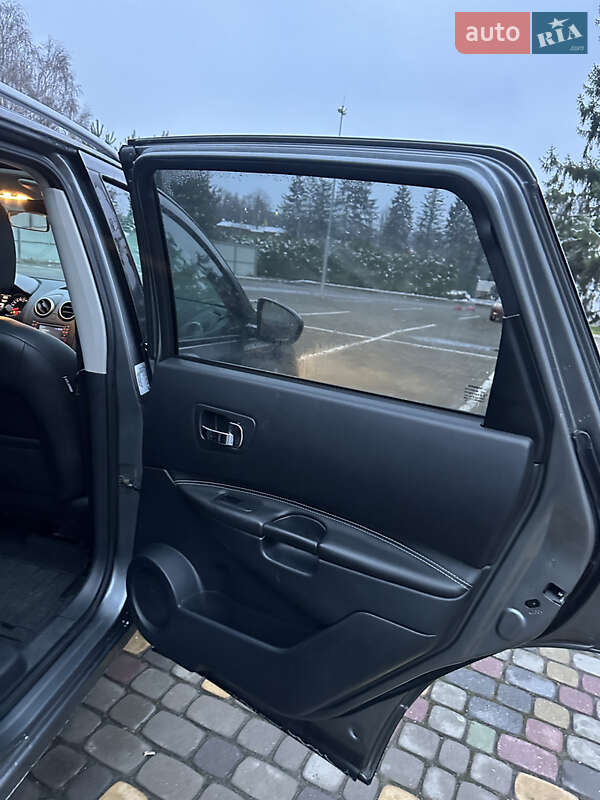 Позашляховик / Кросовер Nissan Qashqai+2 2012 в Луцьку фото 25 Позашляховик / Кросовер Nissan Qashqai+2 2012 в Луцьку