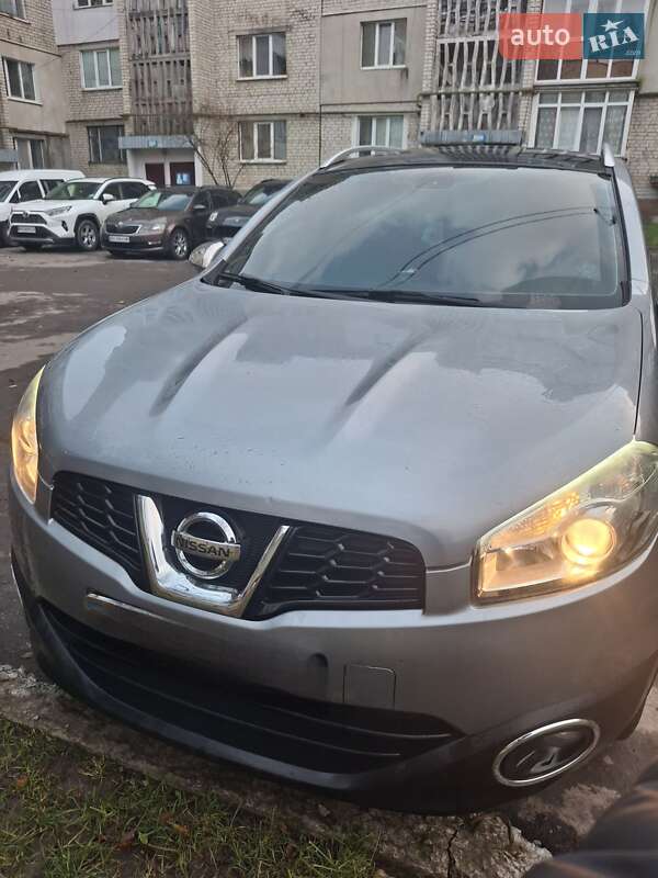 Позашляховик / Кросовер Nissan Qashqai+2 2010 в Старокостянтинові