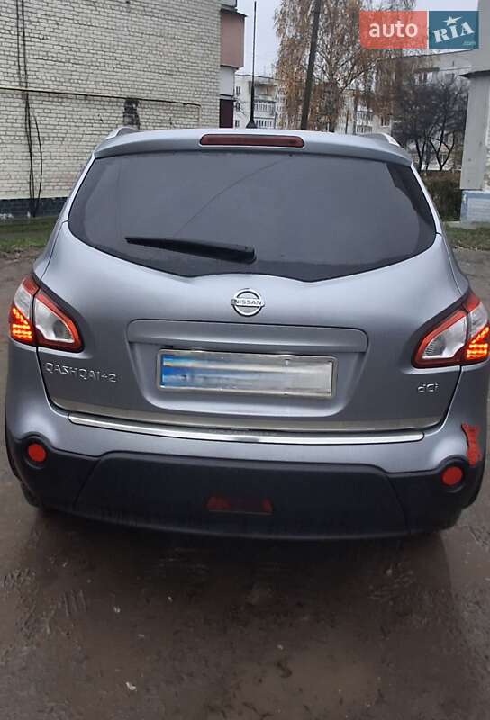 Позашляховик / Кросовер Nissan Qashqai+2 2010 в Старокостянтинові