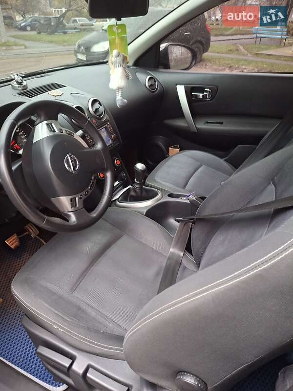 Позашляховик / Кросовер Nissan Qashqai+2 2010 в Старокостянтинові