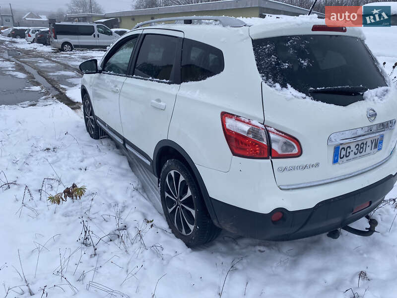 Внедорожник / Кроссовер Nissan Qashqai+2 2012 в Нововолынске