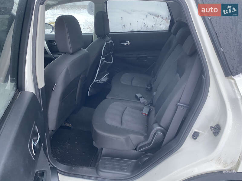 Внедорожник / Кроссовер Nissan Qashqai+2 2012 в Нововолынске