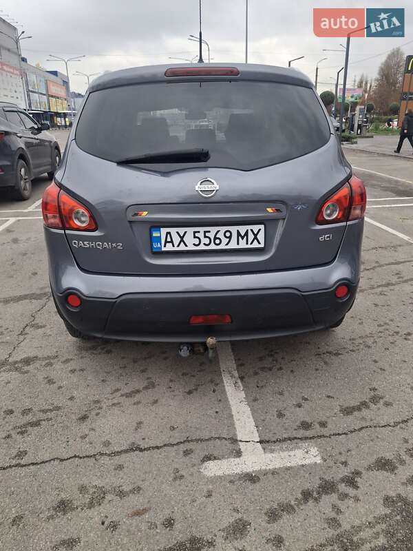 Позашляховик / Кросовер Nissan Qashqai+2 2010 в Дніпрі