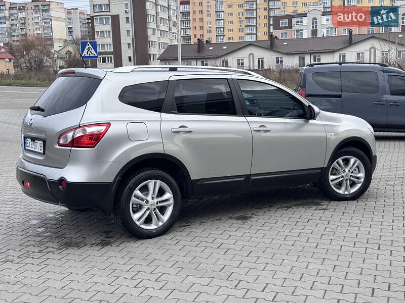 Позашляховик / Кросовер Nissan Qashqai+2 2011 в Хмельницькому
