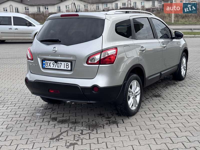 Позашляховик / Кросовер Nissan Qashqai+2 2011 в Хмельницькому