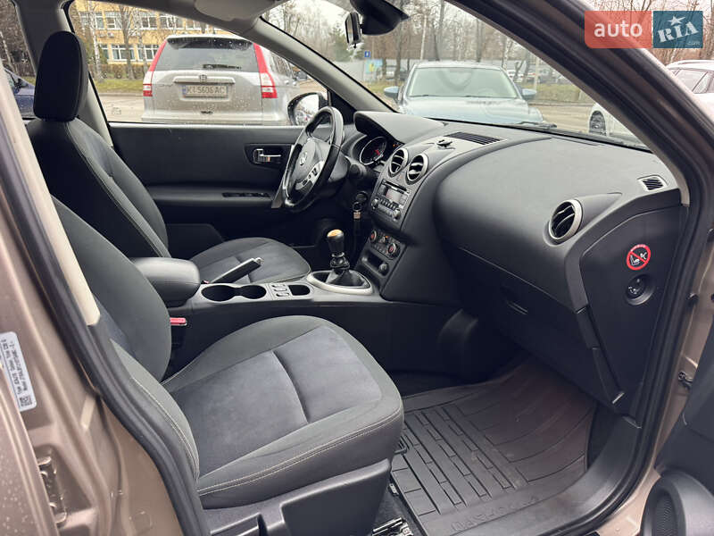 Внедорожник / Кроссовер Nissan Qashqai+2 2011 в Белой Церкви