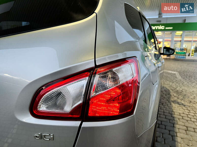 Позашляховик / Кросовер Nissan Qashqai+2 2013 в Стрию