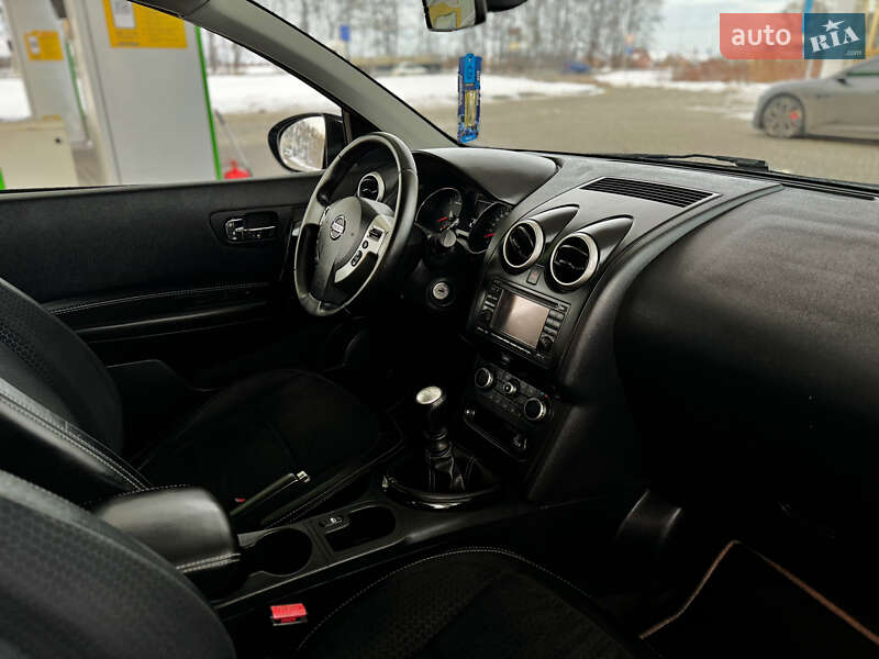 Позашляховик / Кросовер Nissan Qashqai+2 2013 в Стрию