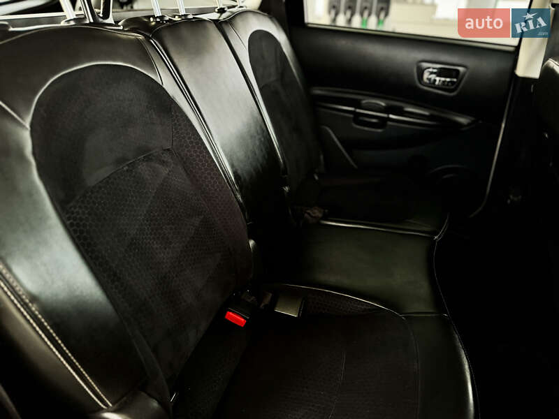 Позашляховик / Кросовер Nissan Qashqai+2 2013 в Стрию