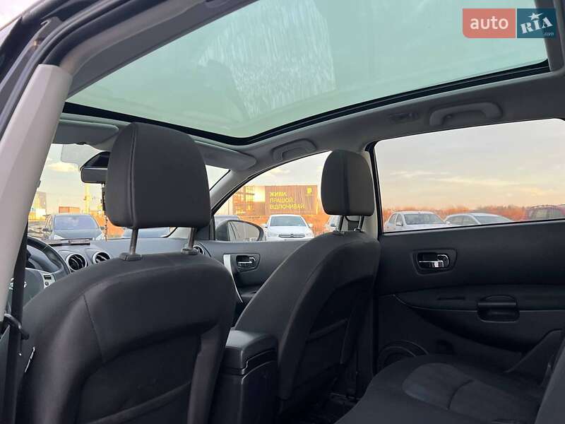 Позашляховик / Кросовер Nissan Qashqai+2 2012 в Львові