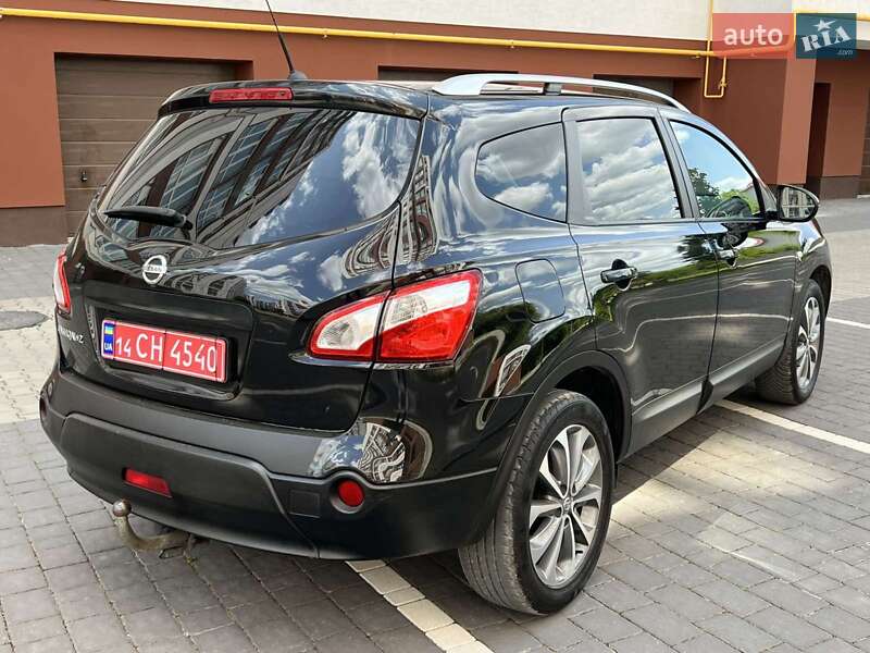 Внедорожник / Кроссовер Nissan Qashqai+2 2010 в Ивано-Франковске
