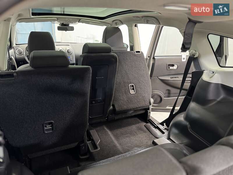 Позашляховик / Кросовер Nissan Qashqai+2 2010 в Стрию