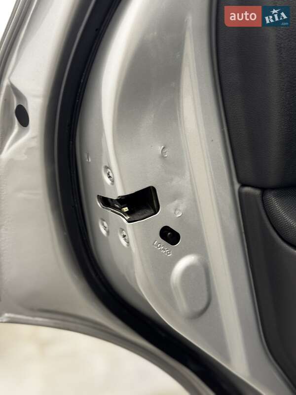 Позашляховик / Кросовер Nissan Qashqai+2 2010 в Стрию