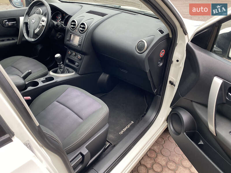 Позашляховик / Кросовер Nissan Qashqai+2 2012 в Нововолинську