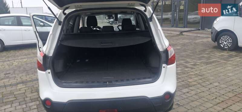 Внедорожник / Кроссовер Nissan Qashqai+2 2012 в Снятине