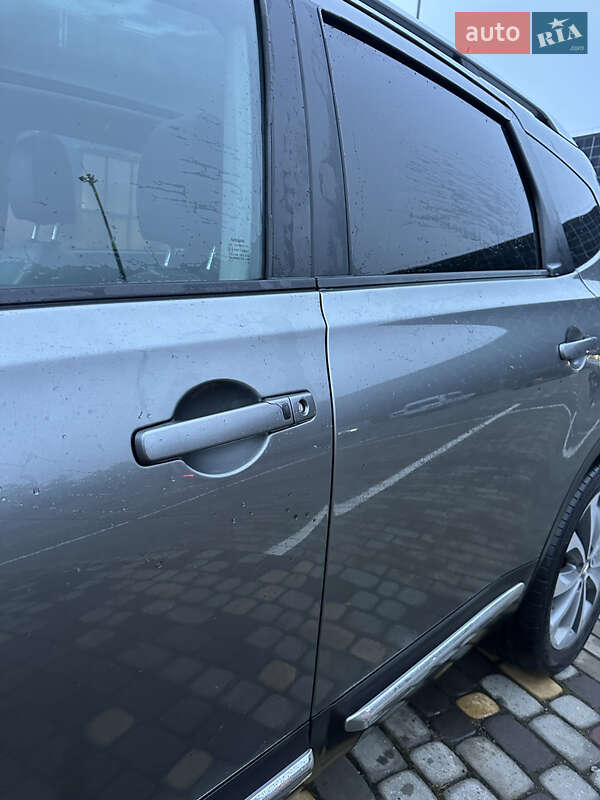 Внедорожник / Кроссовер Nissan Qashqai+2 2012 в Луцке фото 8 Внедорожник / Кроссовер Nissan Qashqai+2 2012 в Луцке