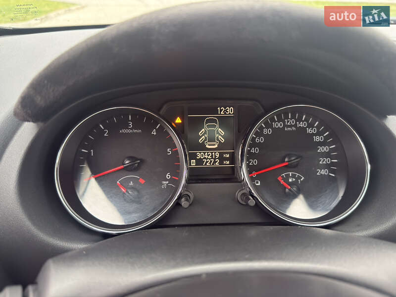 Позашляховик / Кросовер Nissan Qashqai+2 2012 в Чернівцях фото 5 Позашляховик / Кросовер Nissan Qashqai+2 2012 в Чернівцях